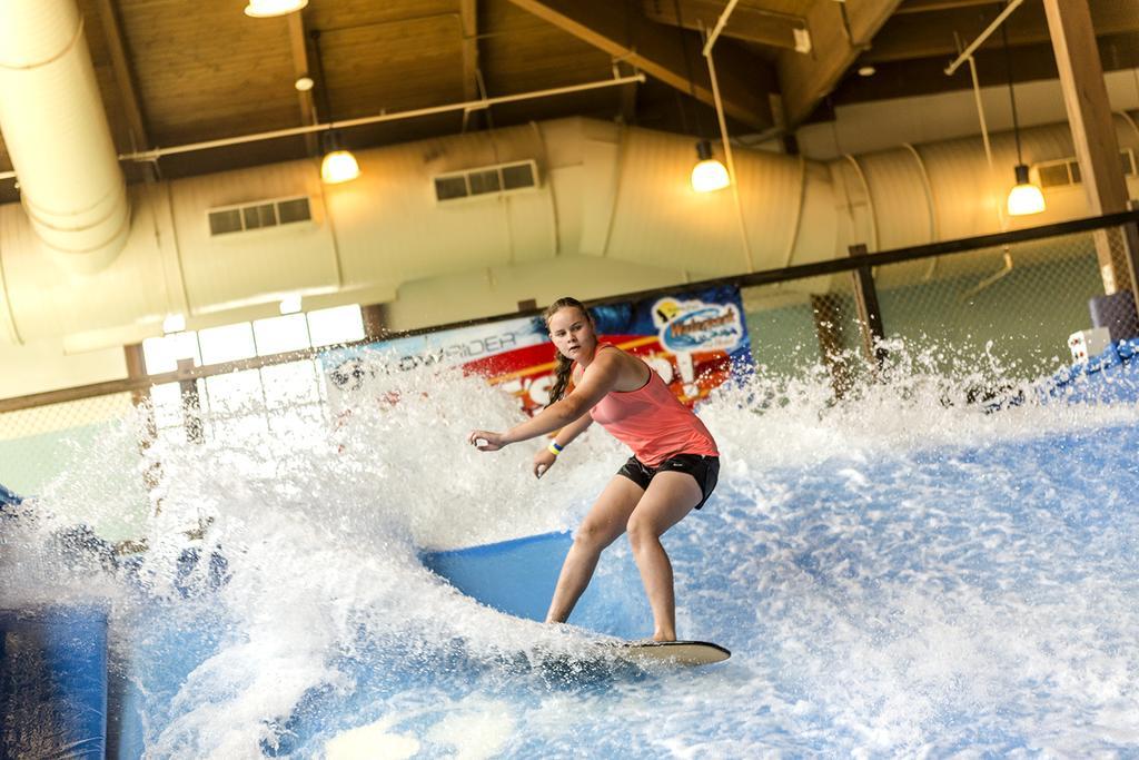 Soaring Eagle Waterpark And Hotel Mount Pleasant Exterior foto